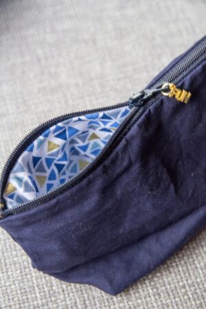 Kit créatif Cousons une petite trousse Augustine et Balthazar – Image 3