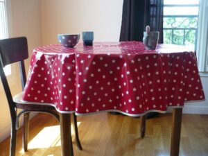 Toile cirée Star white red A.U. Maison – Image 2