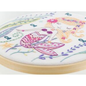 Kit broderie Marjolaine la petite sirène – Image 3