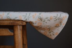 Viscose indienne fond crème Augustine et Balthazar