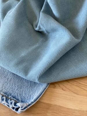 Tissu velours côtelé bleu shadow Atelier 27