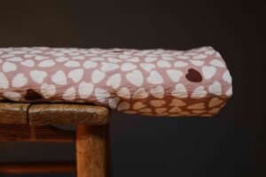 Tissu viscose graou coeur moka Augustine & Balthazar